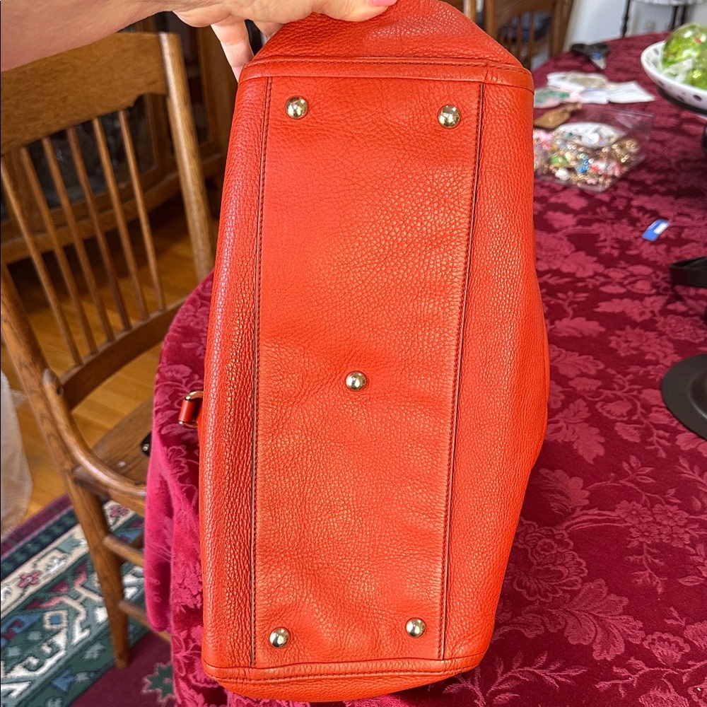 Gucci Reddish Orange Leather Soho Shoulder Bag - Picture 6 of 6